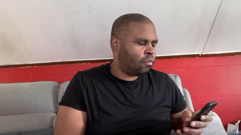 Snapshot of mr_irvin chatting on April 2026 03:31:02 PM mr_irvin online show from April 2026 03:31:02 PM