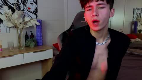 Snapshot of mr_lucky_guy chatting on February 2025 10:54:01 PM Kris online show from February 2025 10:54:01 PM