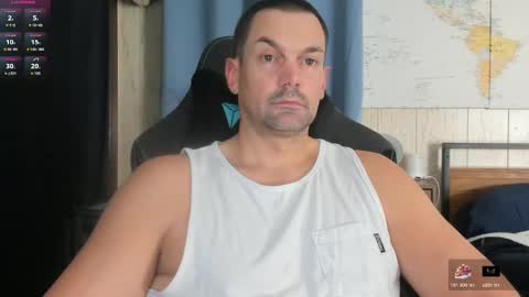 Cam online show from November 2025 12:09:02 AM