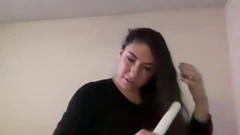 Snapshot of mr_mrs_glitter chatting on March 2026 04:08:01 AM Mr Mrs Glitter online show from March 2026 04:08:01 AM