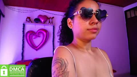 Snapshot of mr_mrscurie chatting on December 2024 04:40:02 PM Mr  Mrs Curie online show from December 2024 04:40:02 PM