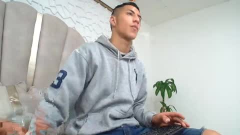 Snapshot of mr_porn_9 chatting on April 2026 12:30:01 PM Mr Porn online show from April 2026 12:30:01 PM