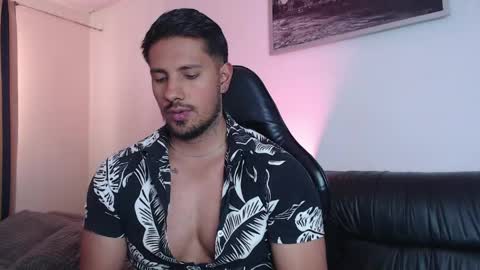 AARON online show from April 2026 06:25:01 PM