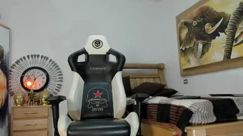 mr_stiven_ online show from March 2026 03:00:01 AM