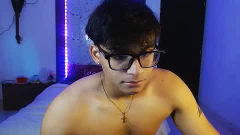 Snapshot of mr_yisuz chatting on June 2026 11:23:01 AM yisuz online show from June 2026 11:23:01 AM