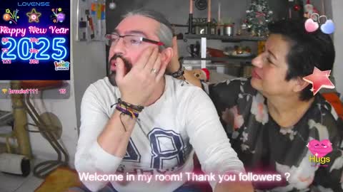 Snapshot of mrandmrsswetness84 chatting on January 2025 07:45:01 AM MrAndMrsSwetness84 online show from January 2025 07:45:01 AM