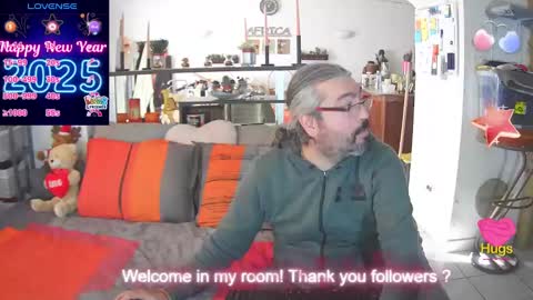 Snapshot of mrandmrsswetness84 chatting on January 2025 12:02:02 PM MrAndMrsSwetness84 online show from January 2025 12:02:02 PM