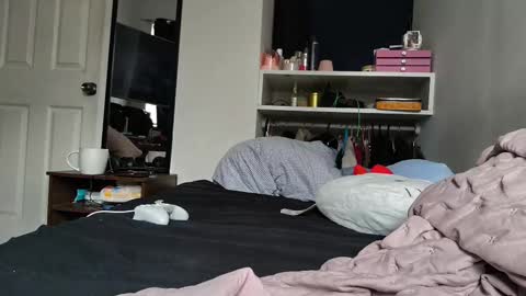 mrandmssin online show from October 2025 04:27:01 PM