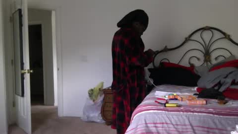 MrBigDThomas online show from October 2025 04:59:01 PM