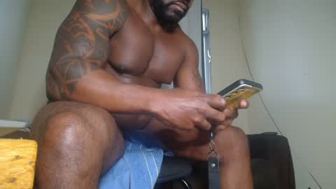 Snapshot of mrbrown_strong chatting on July 2026 01:14:02 PM mr brown online show from July 2026 01:14:02 PM