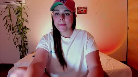 Laura online show from January 2025 02:57:01 AM