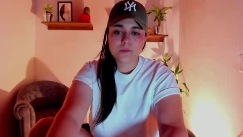 Laura online show from March 2025 06:53:02 AM