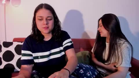 Laura online show from March 2026 05:22:02 AM