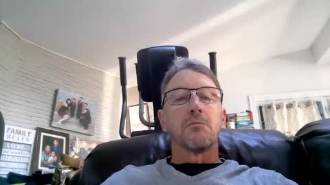 mrcumstain online show from December 2025 03:51:01 PM