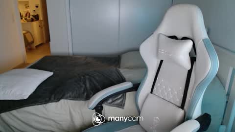 mrdr000 online show from June 2026 08:35:01 PM