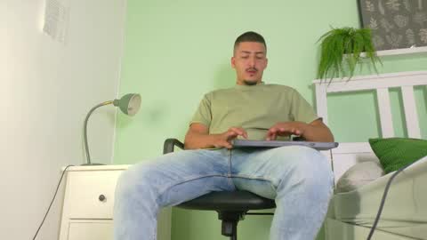 Mr Fox online show from November 2025 11:16:02 AM