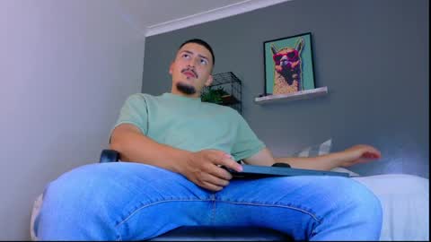 Mr Fox online show from April 2026 08:09:01 PM