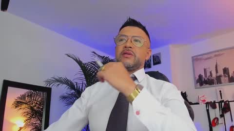 MrFrank. online show from January 2025 12:21:01 PM