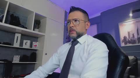 MrFrank. online show from September 2025 12:07:02 PM