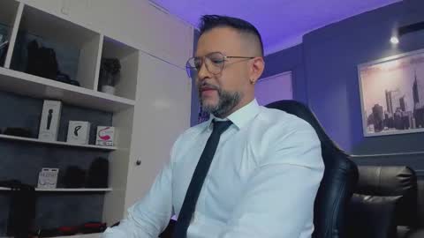 MrFrank. online show from September 2025 12:53:01 PM