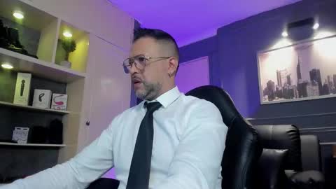 MrFrank. online show from January 2026 12:32:01 PM