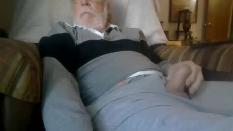 mrhollar online show from January 2026 01:04:01 PM