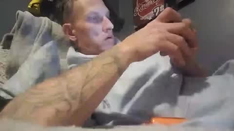 Snapshot of mrj1979 chatting on February 2025 07:05:01 AM mrj1979 online show from February 2025 07:05:01 AM