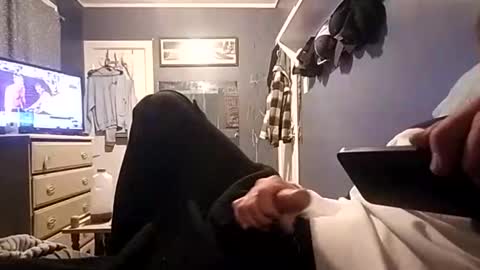 Snapshot of mrj1979 chatting on February 2025 08:25:02 AM mrj1979 online show from February 2025 08:25:02 AM