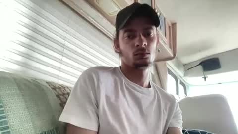Snapshot of mrmacgyver580173708915485205 chatting on July 2026 10:05:01 PM mrmacgyver580173708915485205 online show from July 2026 10:05:01 PM