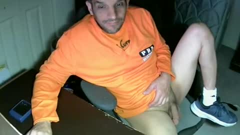 Snapshot of mrmarcxxcam chatting on October 2025 02:45:02 AM MrMarc online show from October 2025 02:45:02 AM
