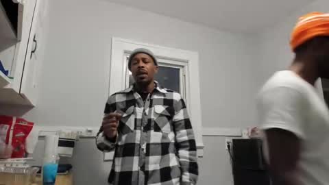 mromg007 online show from December 2024 10:38:02 PM