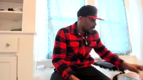 mromg007 online show from December 2024 03:58:01 PM