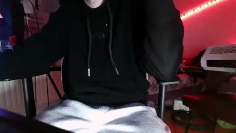 MrRogue online show from November 2025 05:30:01 PM