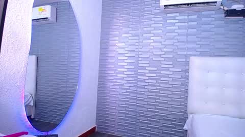 mrs_buttocks online show from February 2025 07:58:02 PM