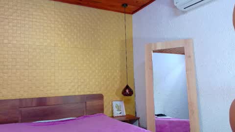 mrs_buttocks online show from March 2025 01:50:02 PM