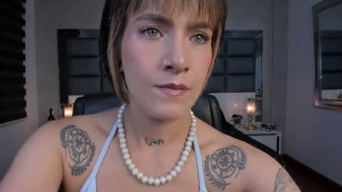 Snapshot of mrs_regina_clk chatting on June 2026 03:55:01 AM Regina online show from June 2026 03:55:01 AM