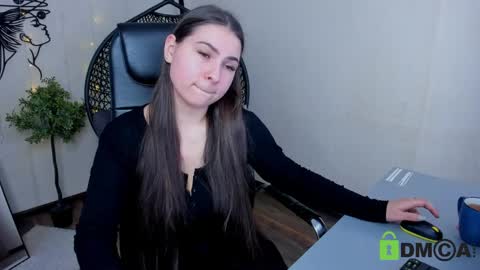 Snapshot of mrs_stella chatting on March 2026 01:55:01 PM mrs_stella online show from March 2026 01:55:01 PM