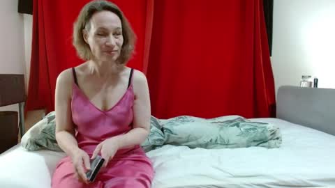 Mrs Velvet Vixen online show from April 2026 07:42:01 AM