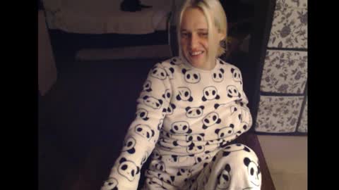 Sasha online show from September 2025 02:45:01 AM