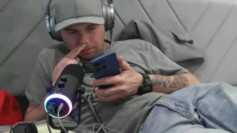 mrwagz420 online show from April 2026 02:00:02 AM