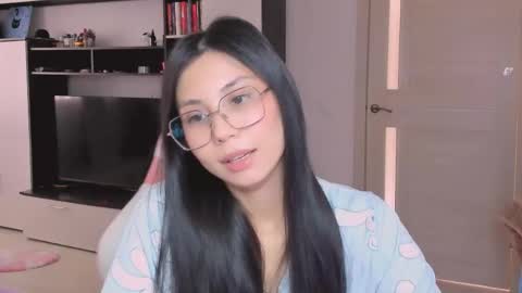 ms_emily_ online show from April 2026 09:24:01 AM