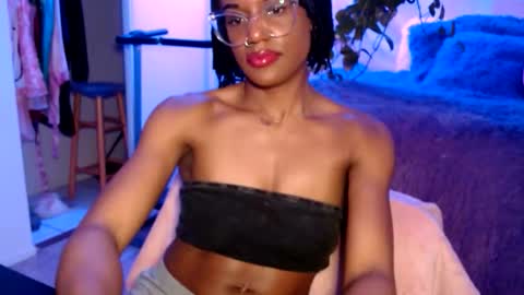 CocoSage online show from February 2026 09:21:01 PM