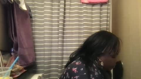 Snapshot of msjonemillion chatting on February 2025 03:39:02 AM Chocolate  Candy   Stick online show from February 2025 03:39:02 AM