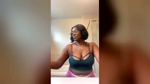 Ms. LOYALTY  online show from April 2026 06:38:01 PM