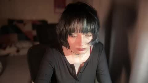 msroxanna online show from February 2026 04:18:01 PM