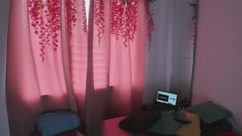 Chloe new account online show from November 2025 07:23:02 PM