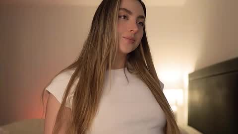 Sophie  online show from February 2026 04:11:02 PM