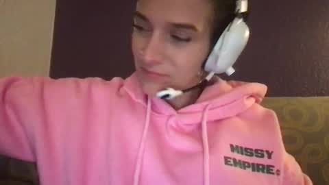 Snapshot of mswhoknows chatting on November 2025 08:01:01 PM Tara Jane online show from November 2025 08:01:01 PM