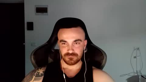 Victor online show from January 2025 08:25:02 PM