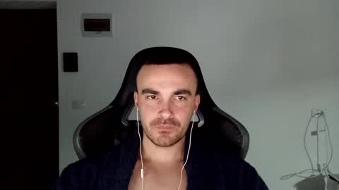 Victor online show from January 2025 04:36:01 PM